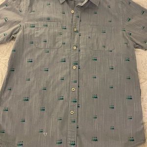 VISSLA casual button down short-sleeved 100% cotton shirt, Men’s Medium